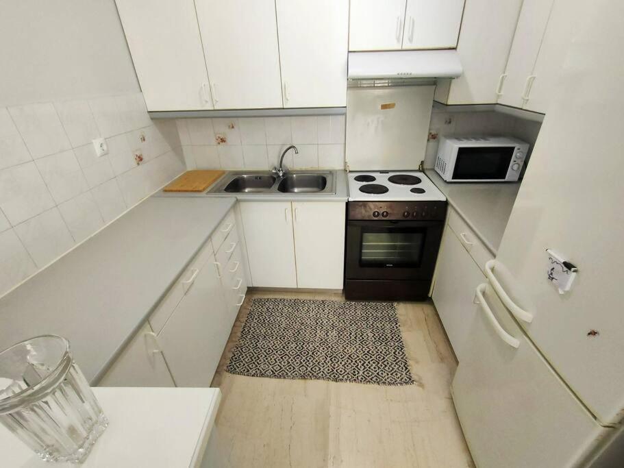 Δίπλα Στο Πάρκο Apartment Kalamata Exterior foto